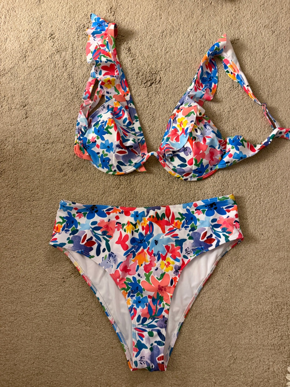 Women’s floral Swimsuit top and bottom